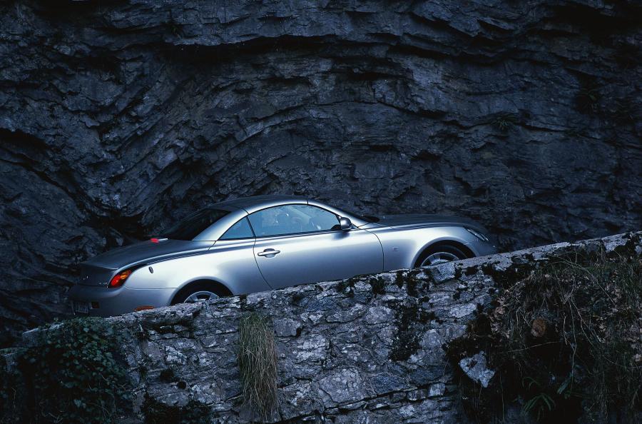  Lexus SC430 2002 года  (фото 20 из 28)